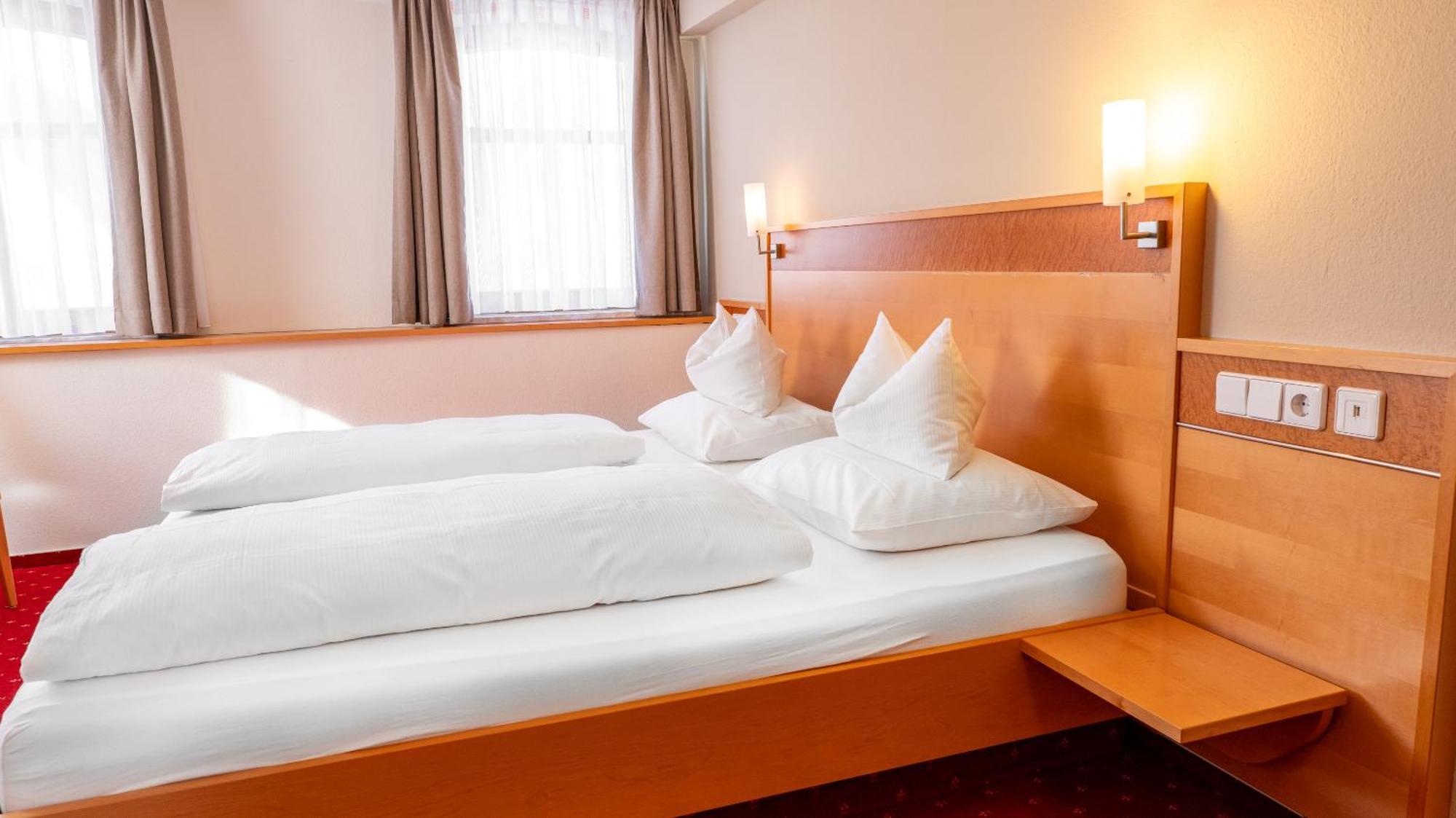 Hotel & Restaurant Post 莱奇根 外观 照片